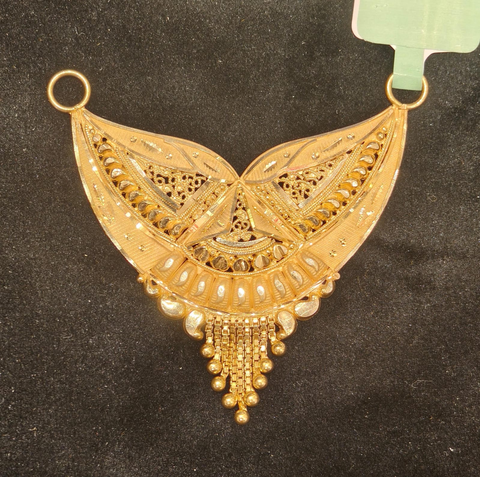 MANGLASUTRA LOCKET 18K