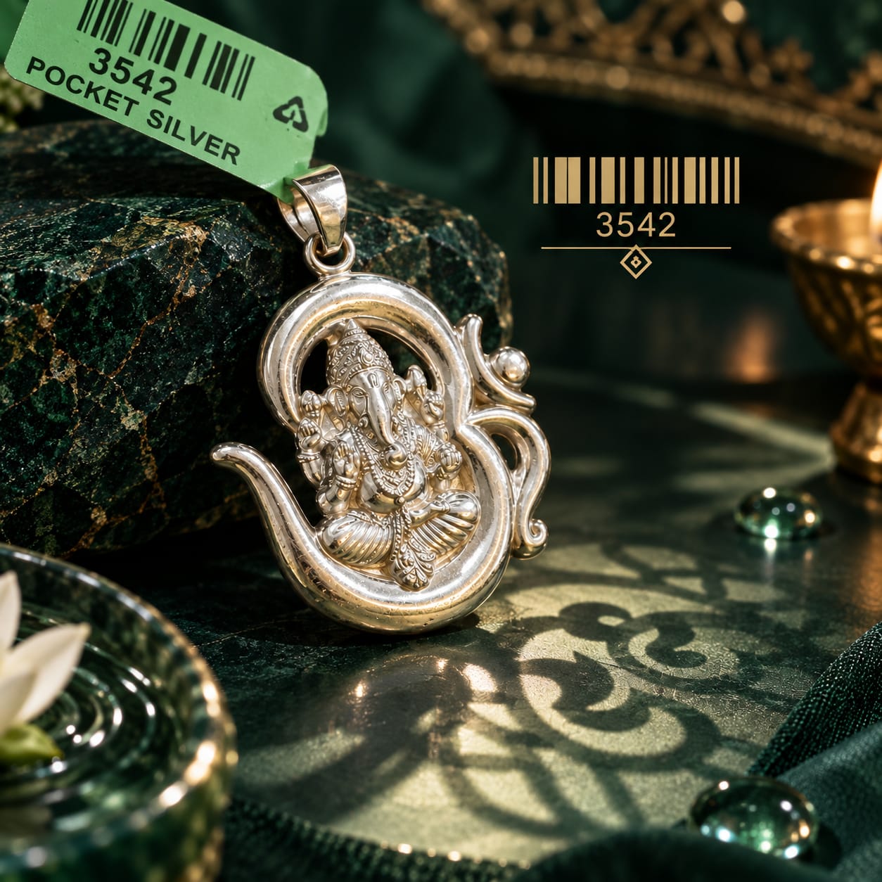 LOCKET SILVER